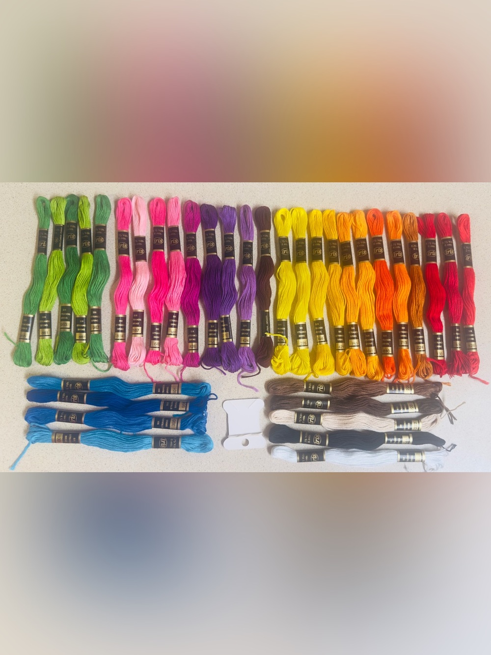 35 Iris Embroidery Floss Skeins 100% Cotton Assorted Colors 8m - LOT 1